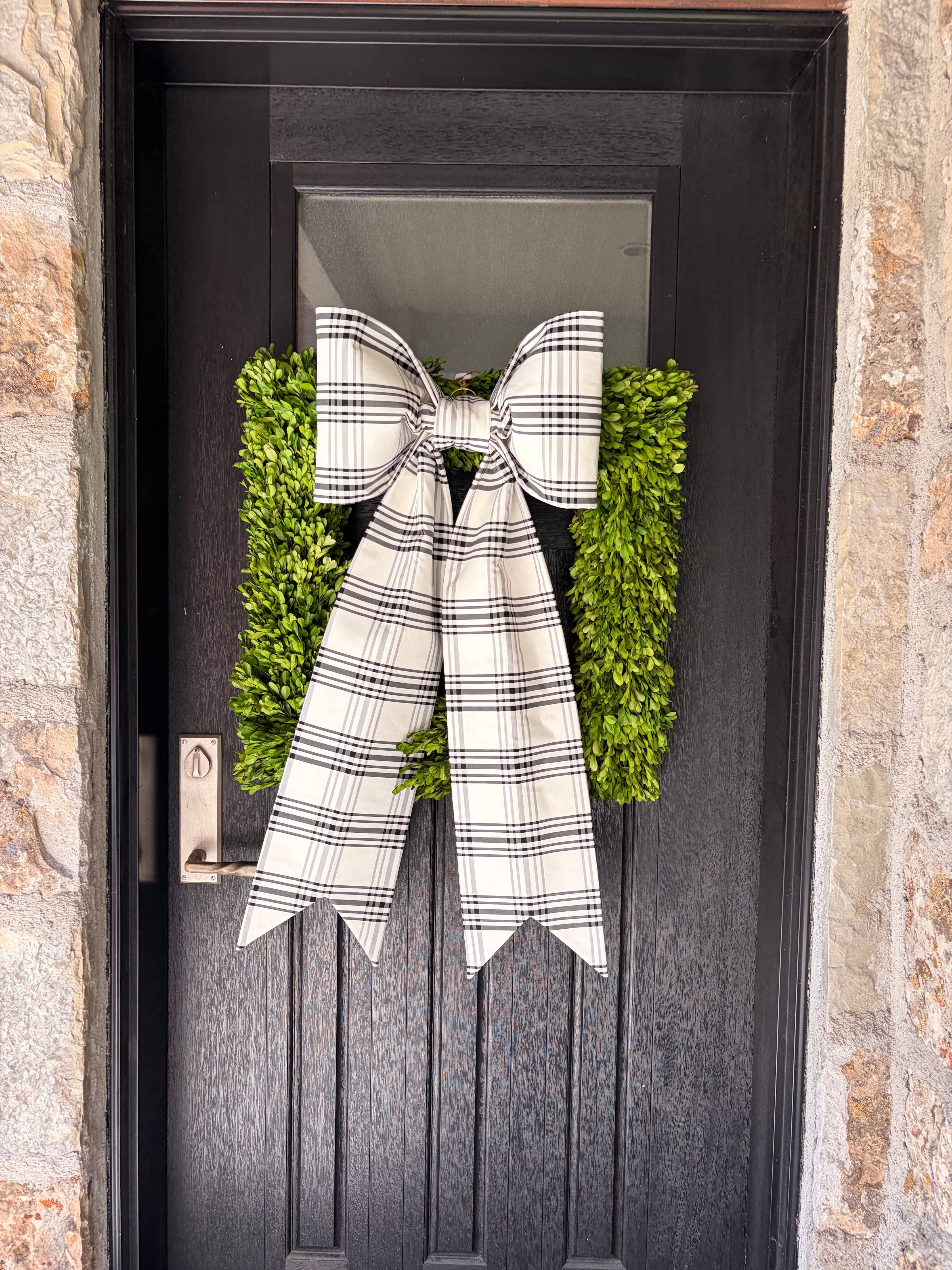 The Fifth Avenue Plaid Bow