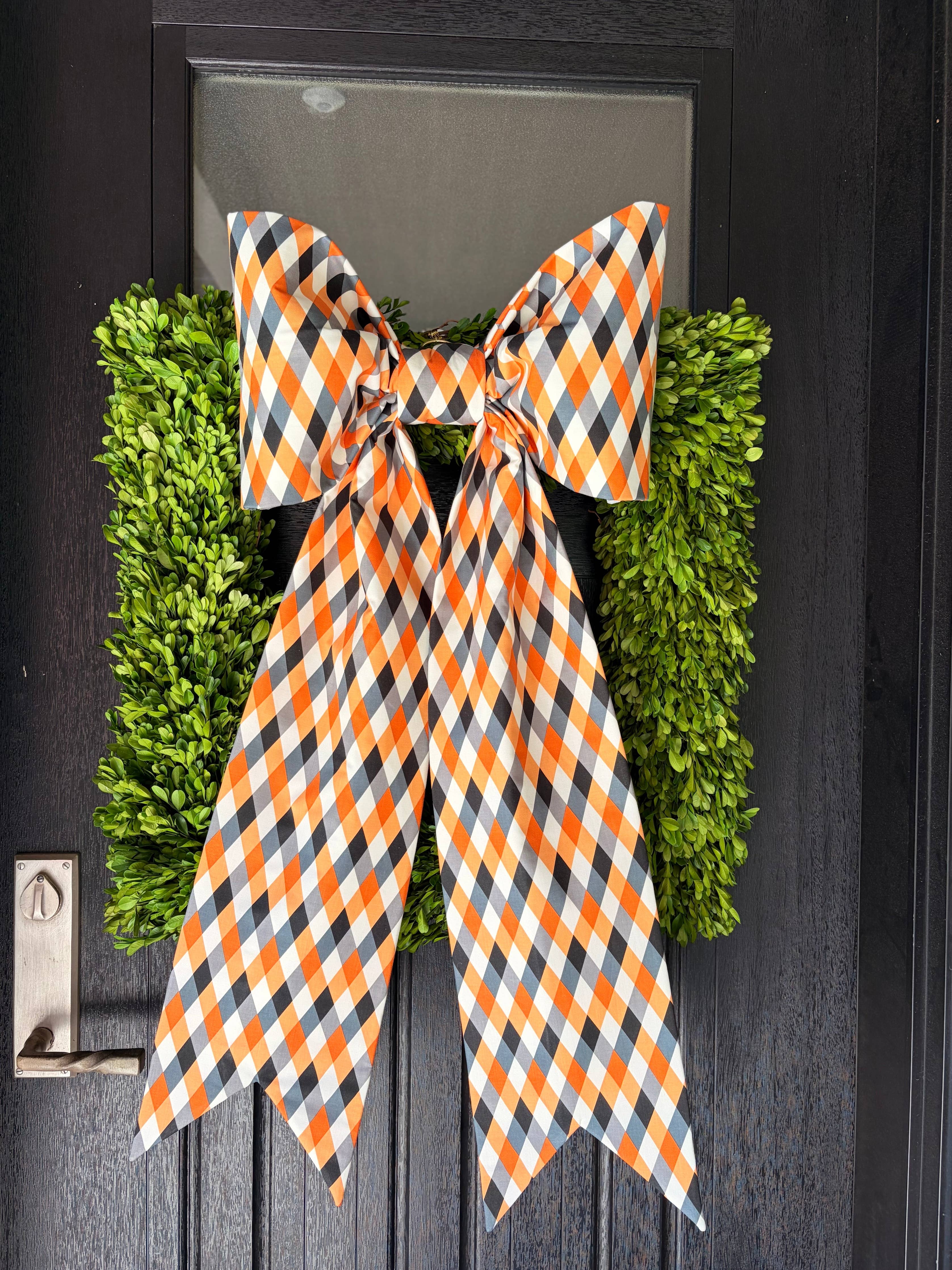 The All Hallows Harlequin Bow