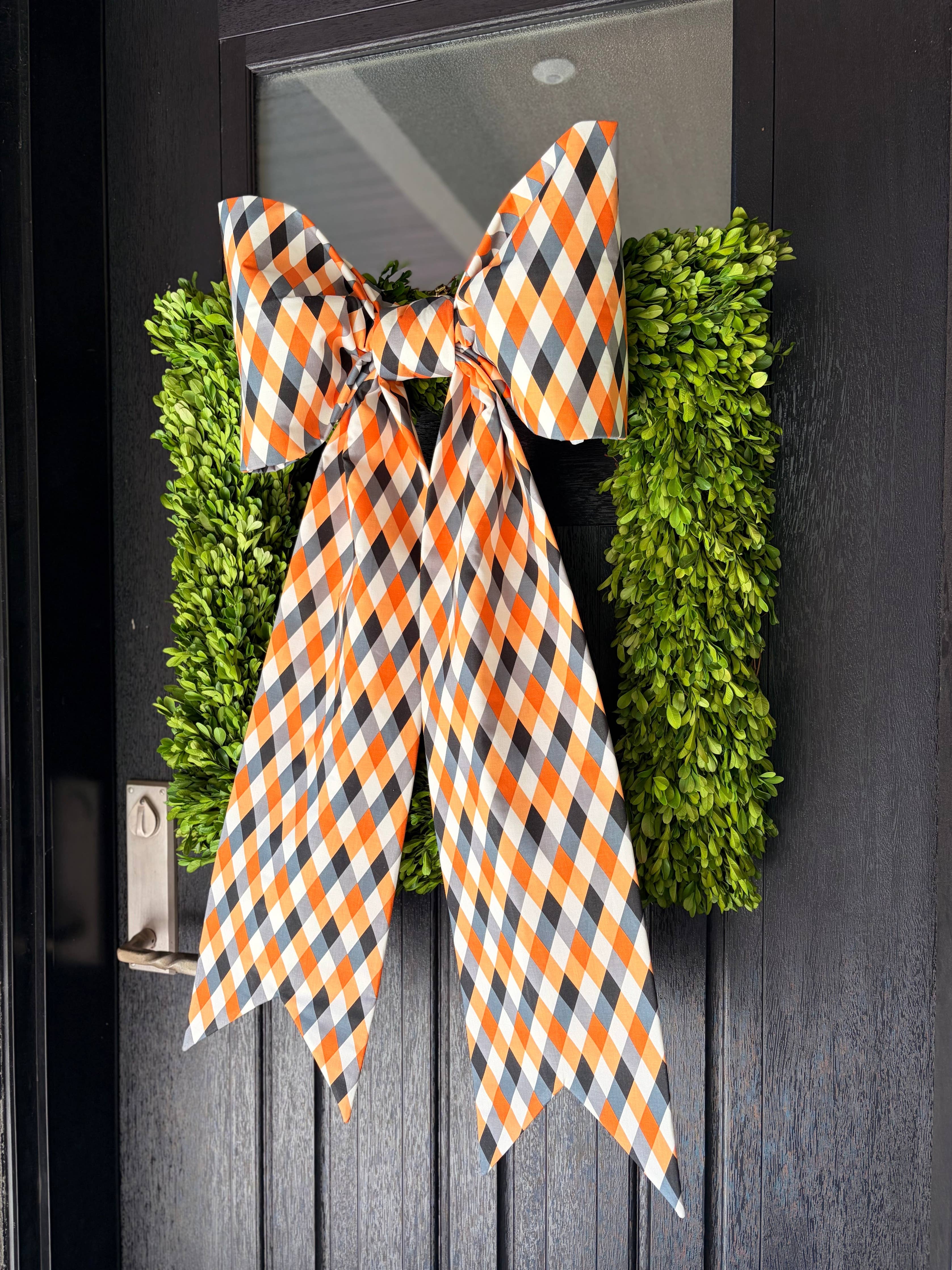 The All Hallows Harlequin Bow