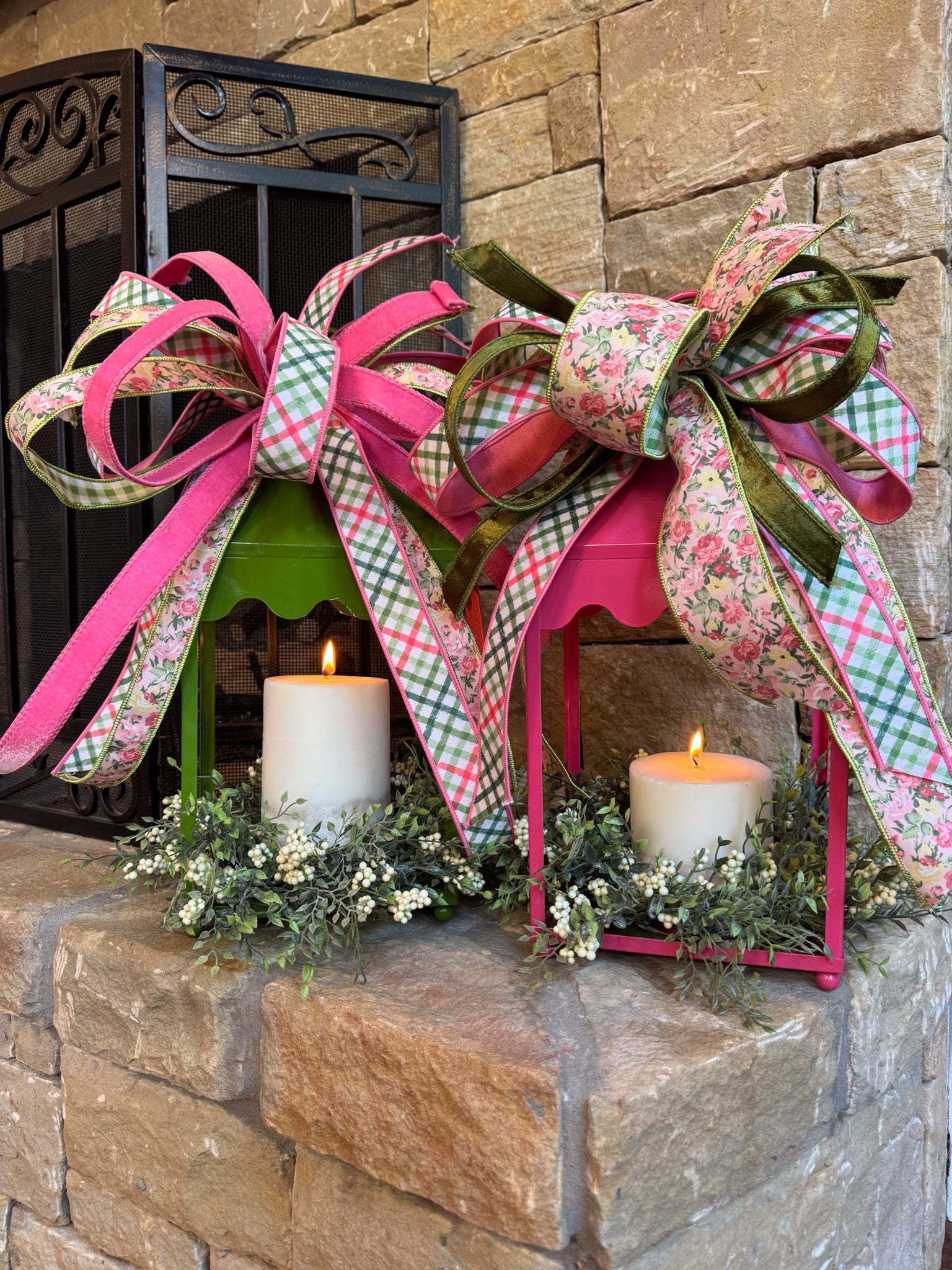 Green Lantern with greenery & Bow
