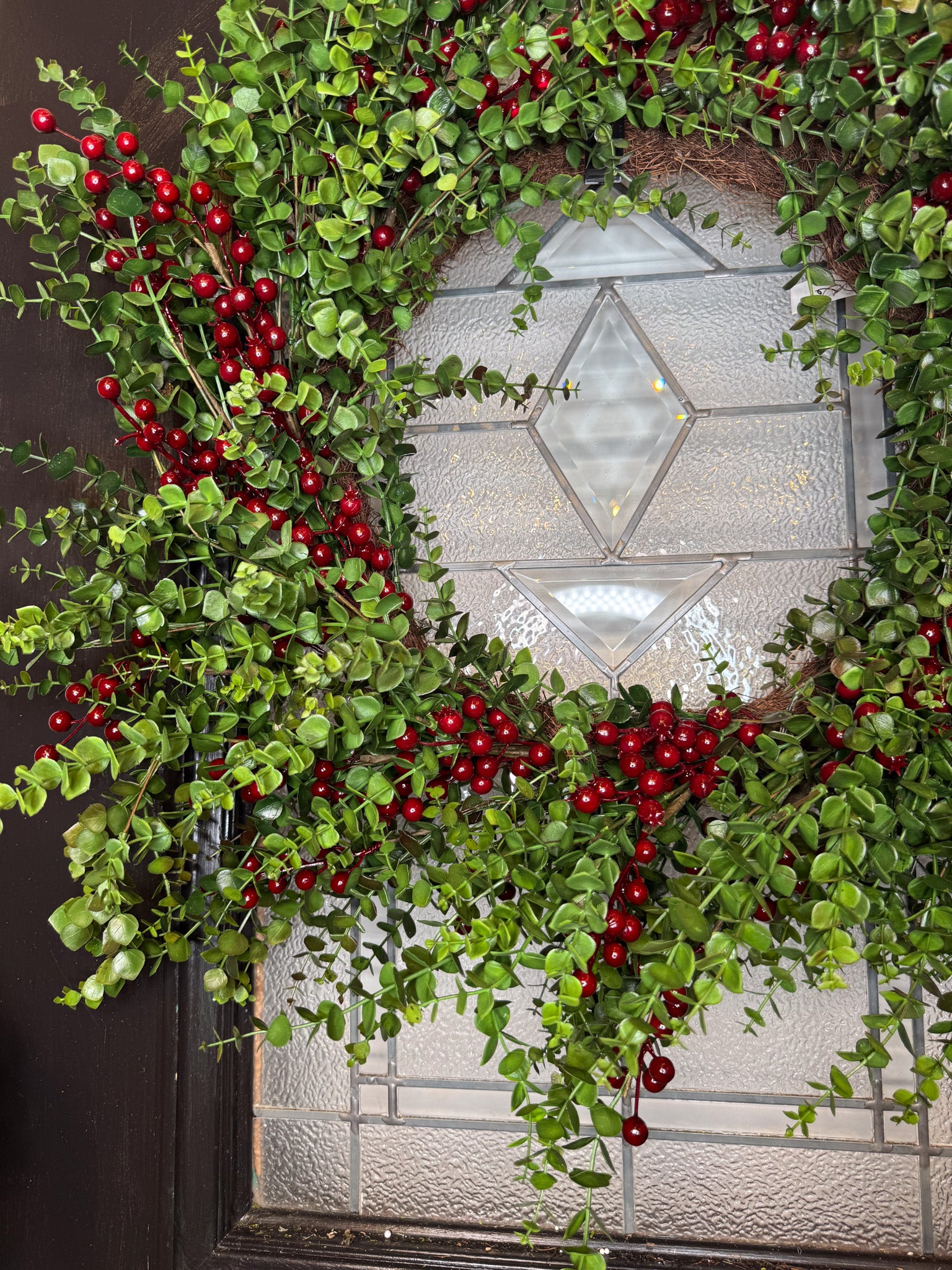 26" Boxwood Berry Wreath