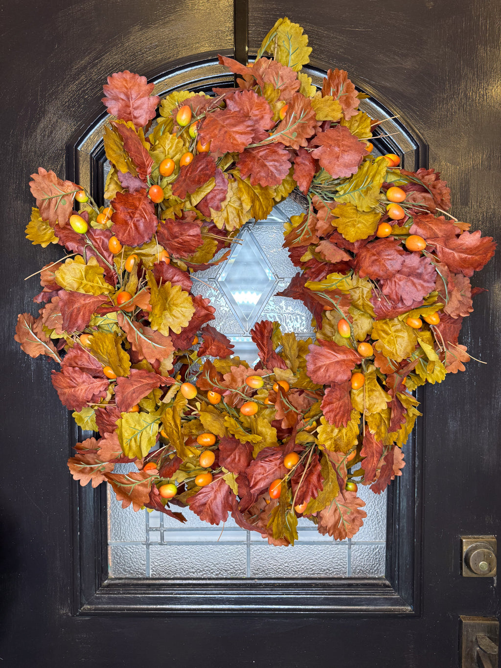 28" Oak Leaf Wreath