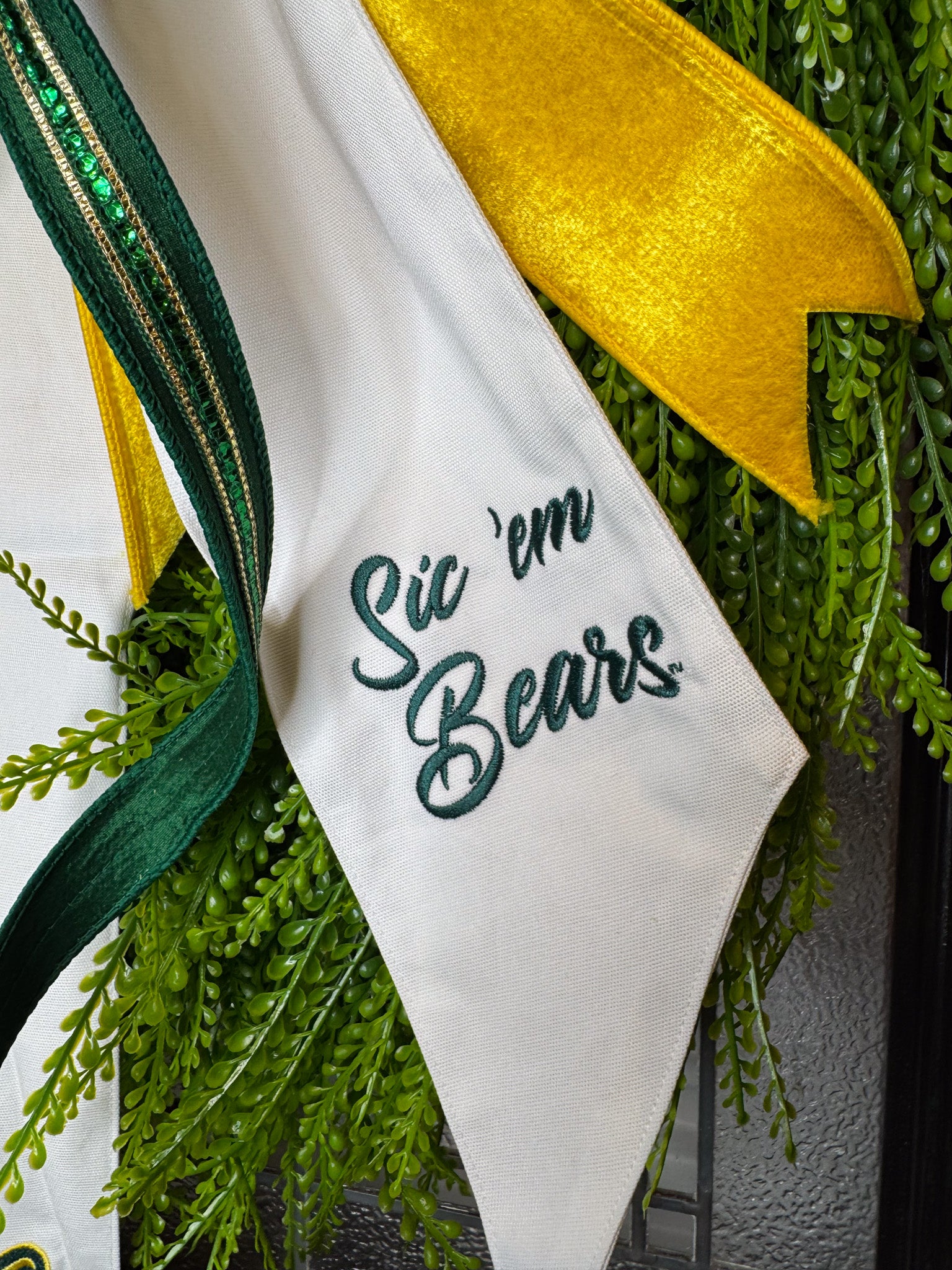 Sic 'Em Game Day Sash Bow
