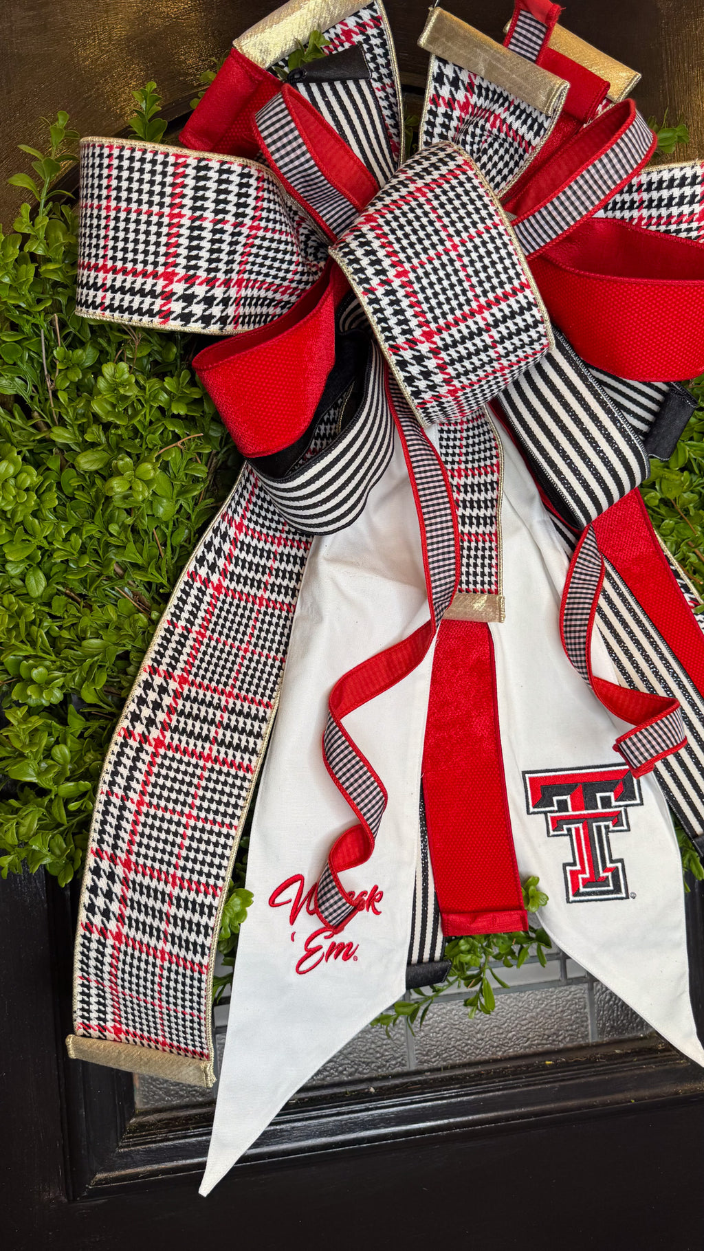 Wreck 'Em Bow