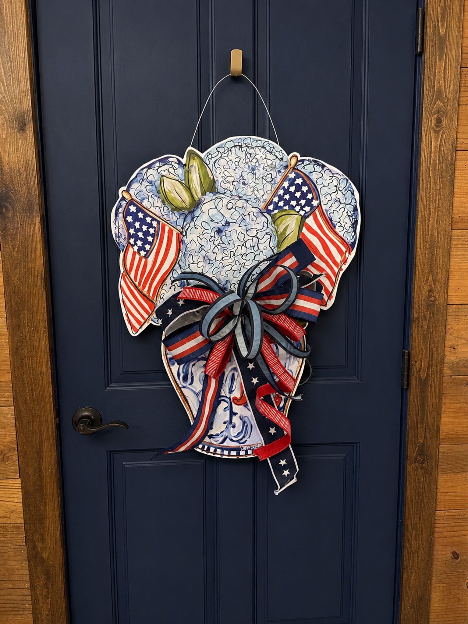 Hydrangea Patriotic Door Hanger in Chinoiserie Vase w/Bow
