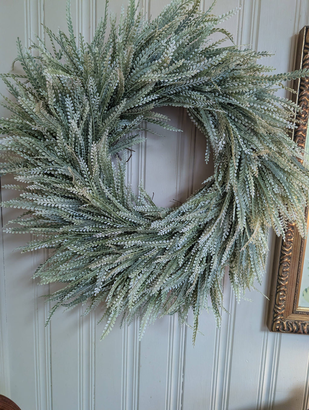 22" and 26"  Plastic Bead Grass Wreath 2 SIZES White Tips : 22-inch