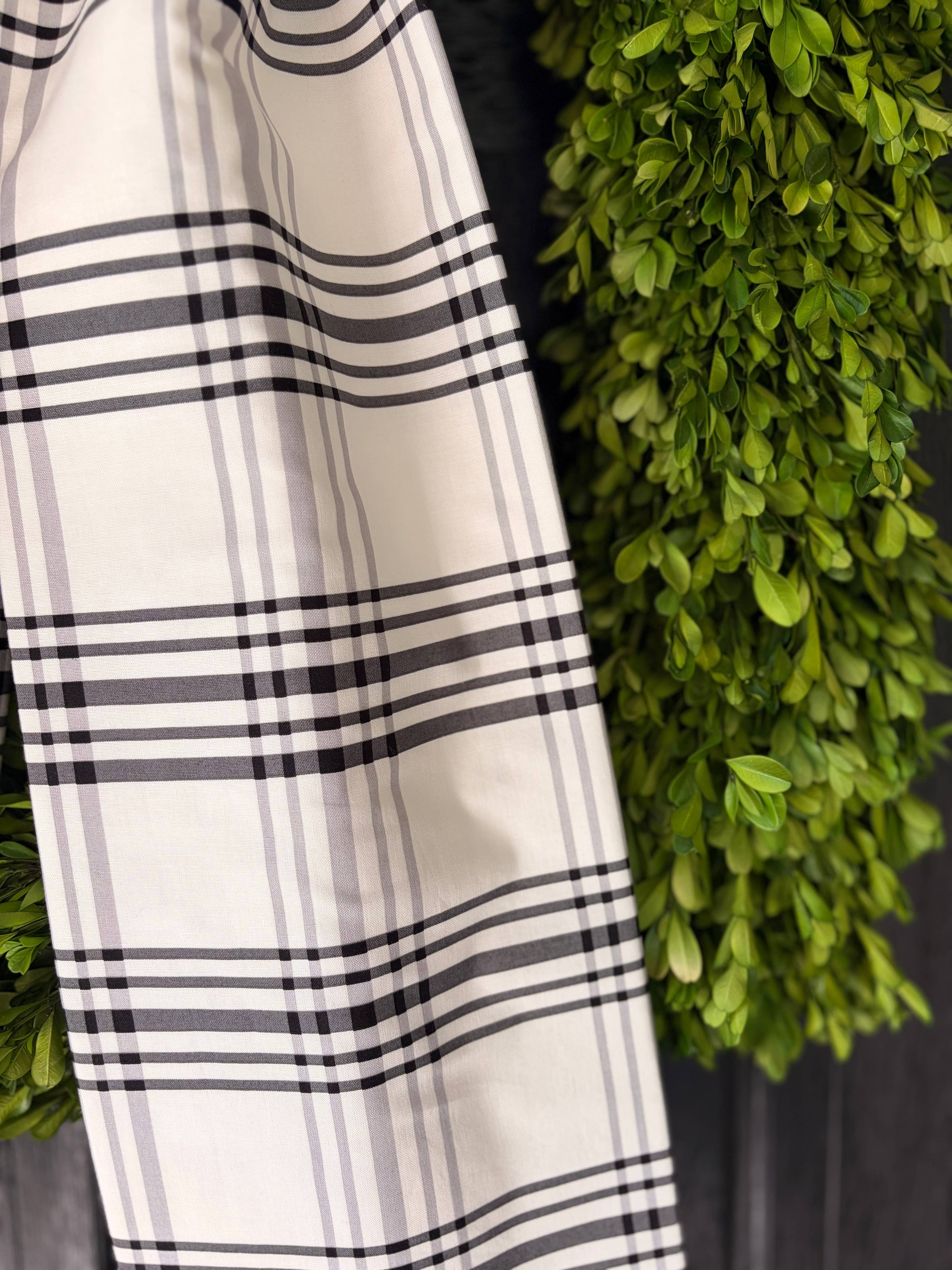 The Fifth Avenue Plaid Bow