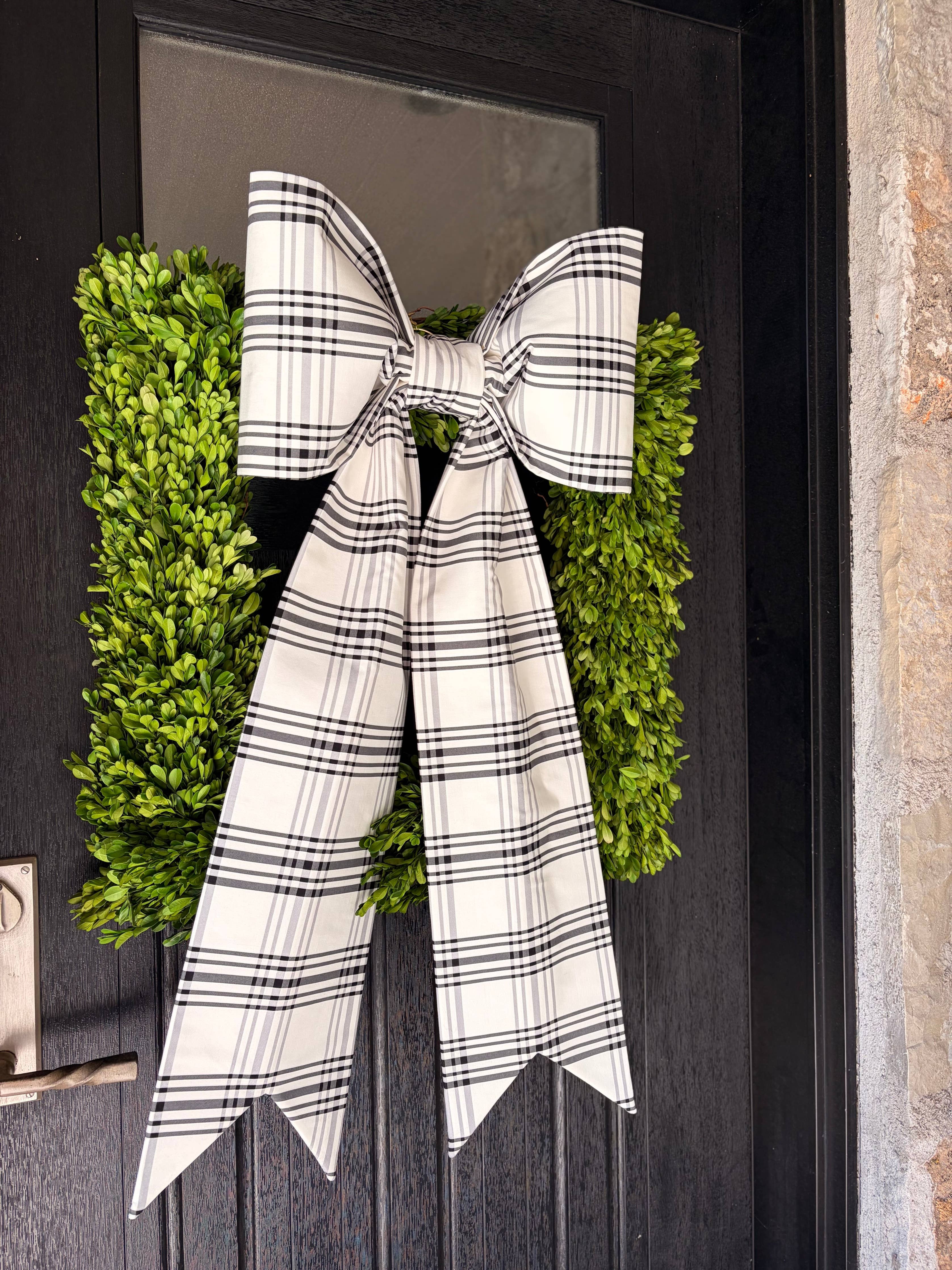 The Fifth Avenue Plaid Bow