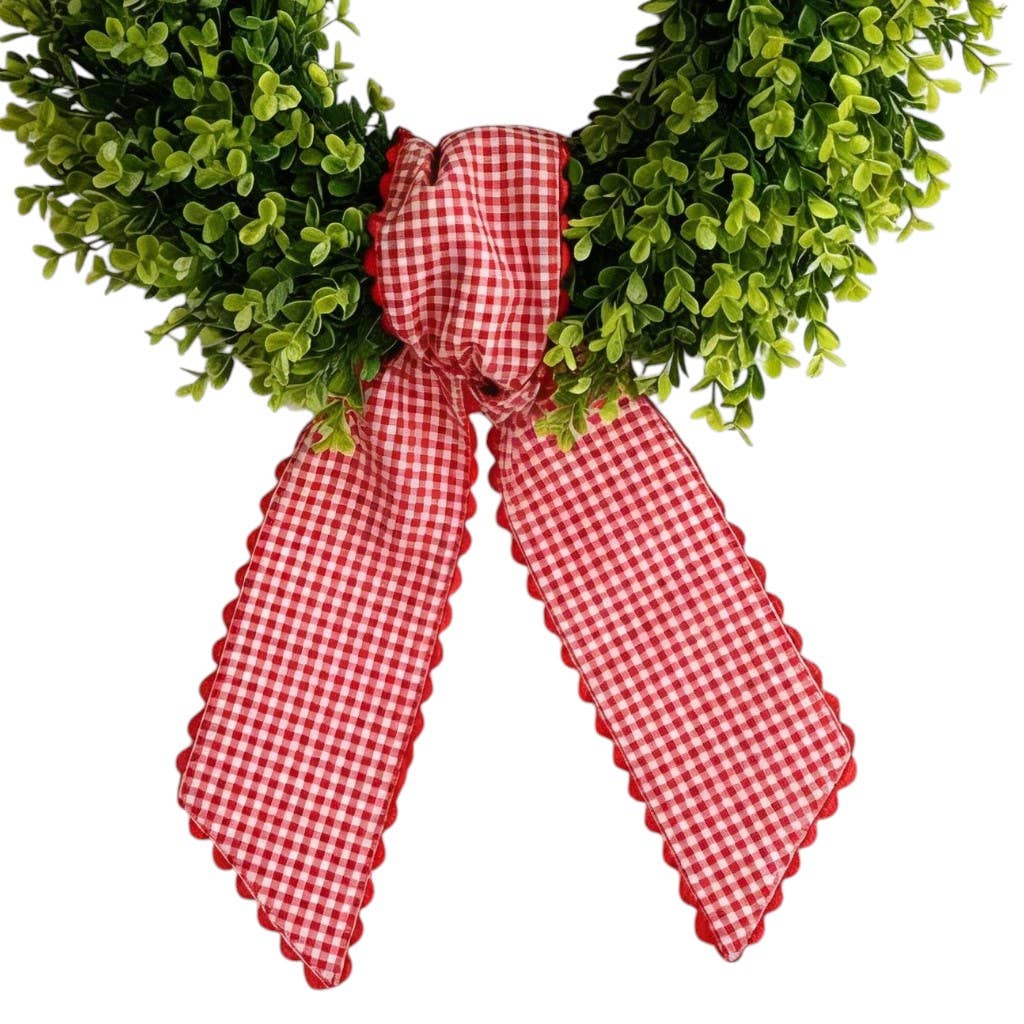 Scalloped Wreath Sash Holidays Entryway Decor: White