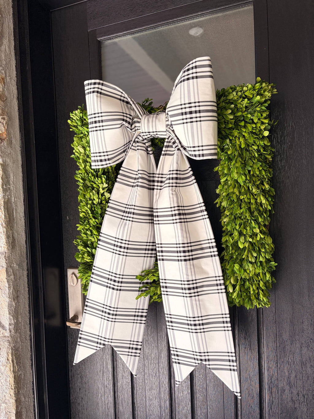 The Fifth Avenue Plaid Bow