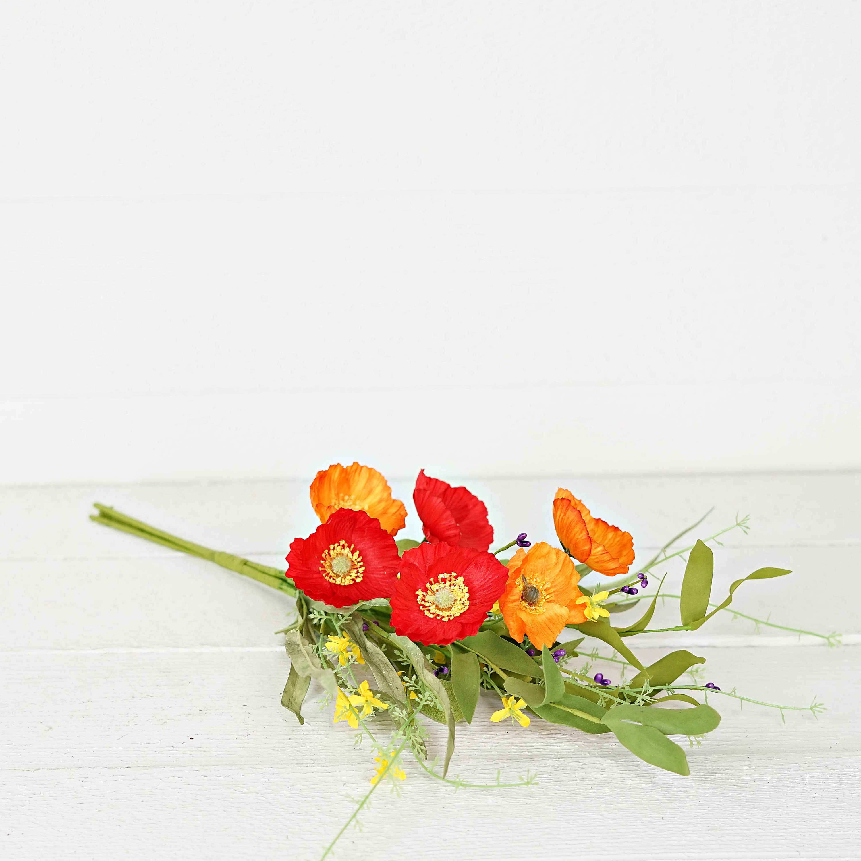 35575- 19in Bush-Orange Red Poppy w. Wild Flower